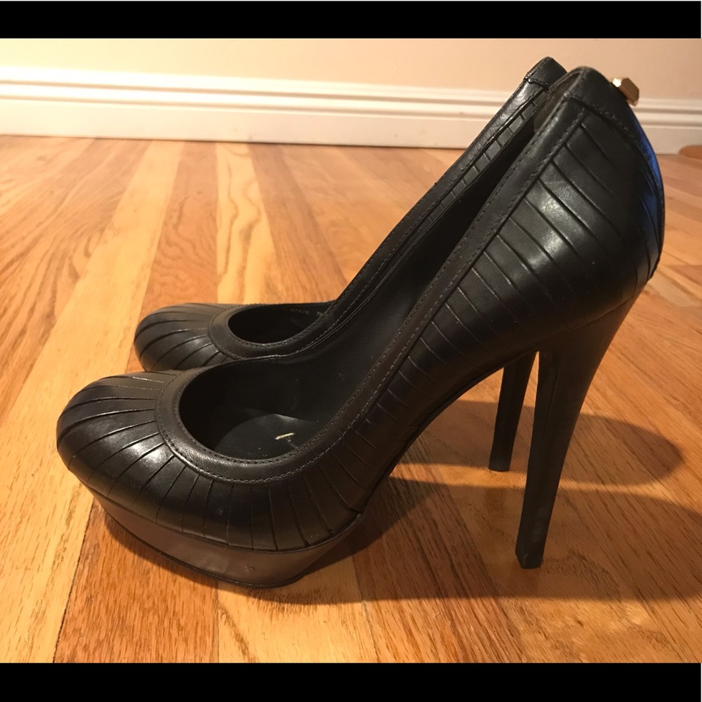 Shoes/ heels